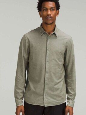 LULULEMON Men’s Commission Long Sleeve Button Down Shirt Sage Green Large?